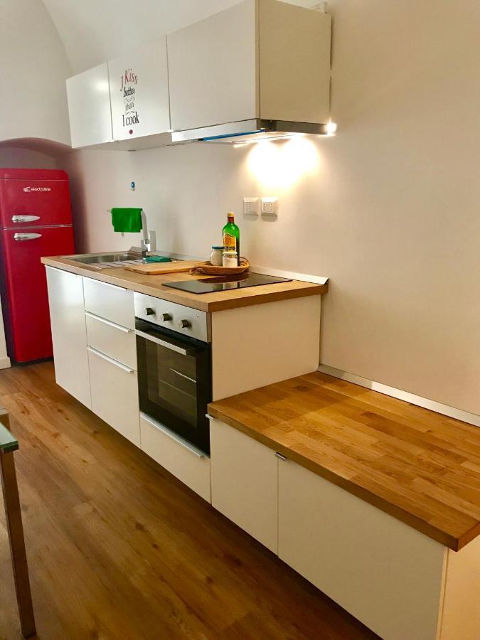 Central Suite Apartment Bari Ngoại thất bức ảnh